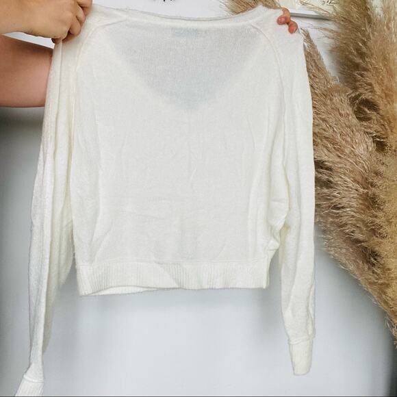 OLIVEACEOUS BOUTIQUE White Cream Crop Cropped VNeck Pullover Dolman Sweater S - Picture 7 of 10